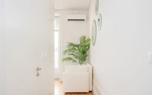 Liiiving - Downtown Balcony Studio