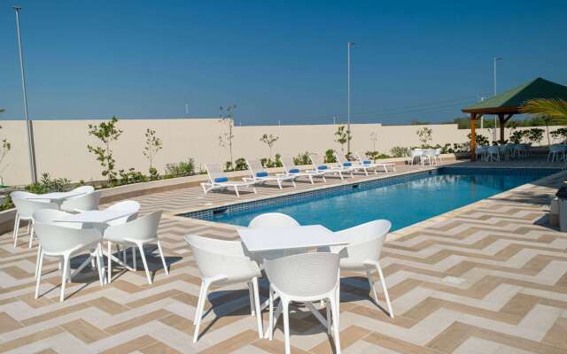 Super 8 By Wyndham Manzanillo