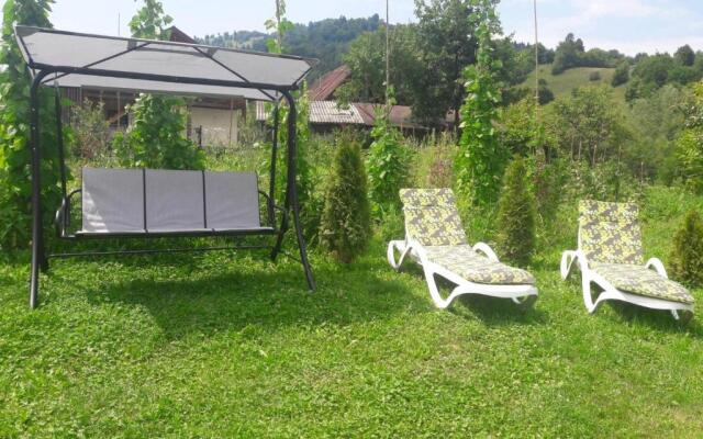 Complex de Pensiuni Si Casute la Munte1