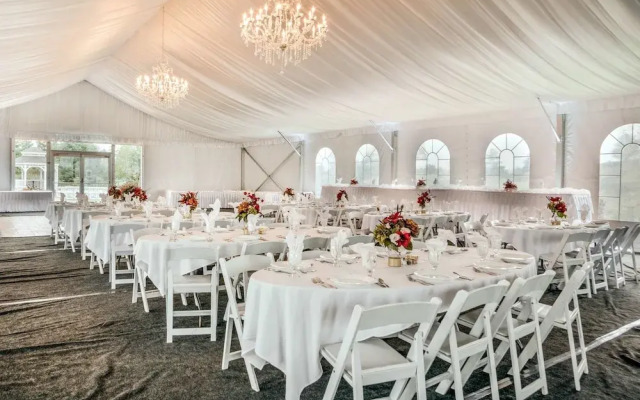 Comfort Suites Foxfire