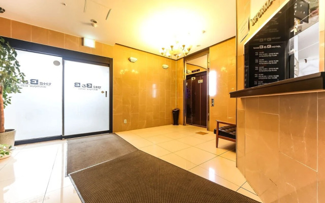 Changwon Buk-myeon The B and B Hotel