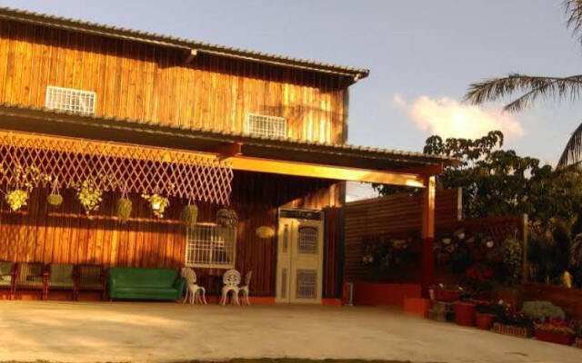 White Cottage Guest House