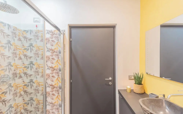 Como Dreams Apartments by Rent all Como