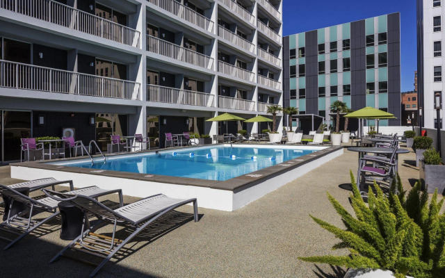 Holiday Inn New Orleans - Downtown Superdome by IHG