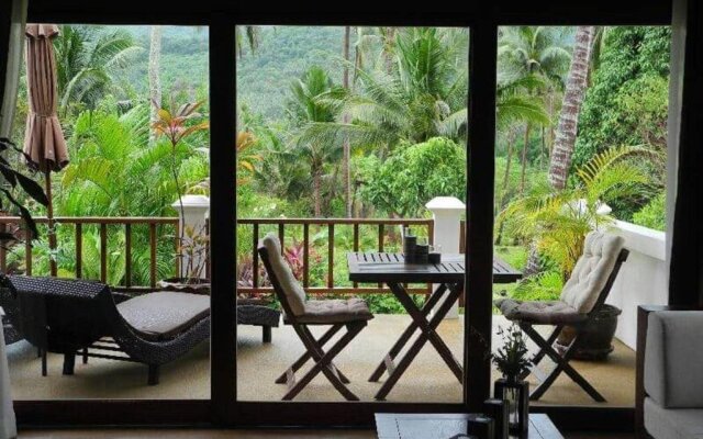 Tropical Season Villa Resort