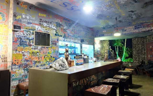 Avartarn Miracles Hotel