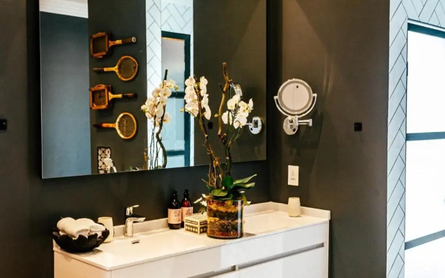 Pineapple House Boutique Hotel