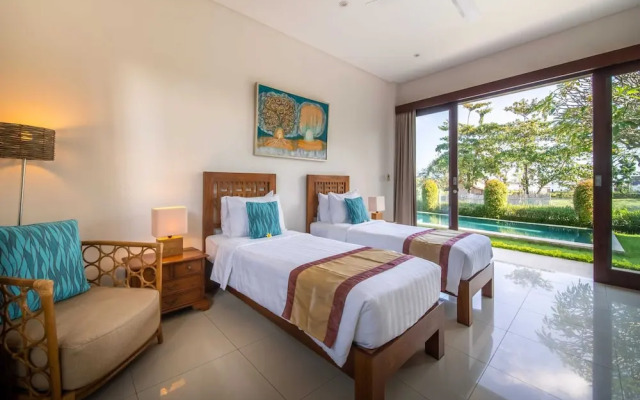 Peaceful Private Villa, 3 BR, Canggu With Staff