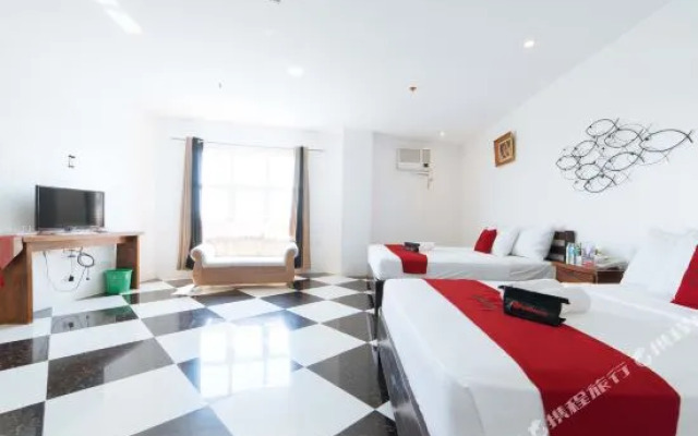 RedDoorz Plus @ San Roque Roxas City