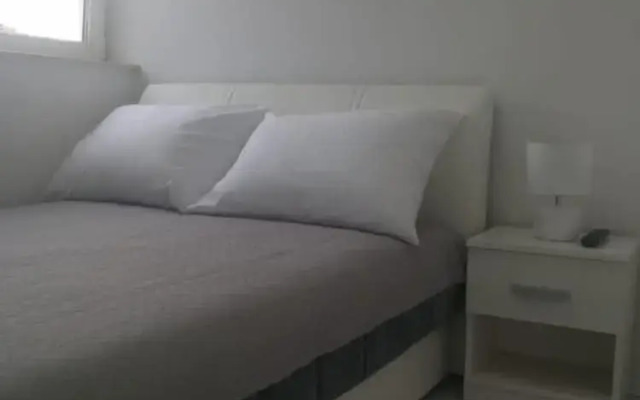 Mario - 5 Minutes to the Beach - A1