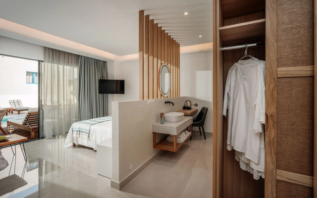 Galazio Beach Resort