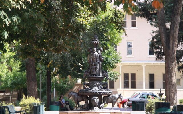 Luxx Boutique Hotel