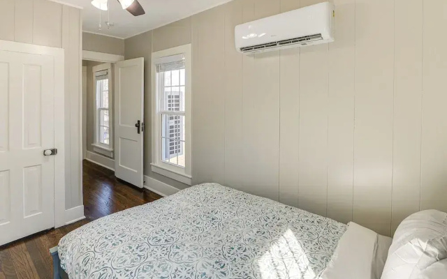 Riverfront Newton Vacation Rental Near Wichita!