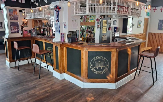 OYO Castle Hotel, Accrington