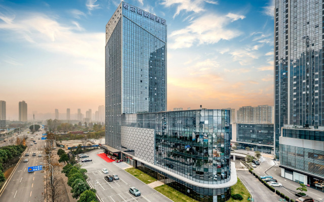 Hampton by Hilton Wuhan railway Station