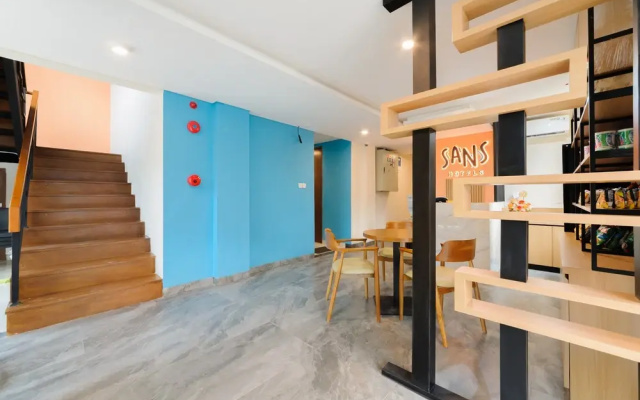 Sans Hotel Pesona Bekasi