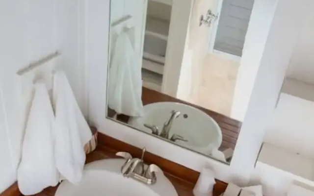 Compass Point Beach Resort