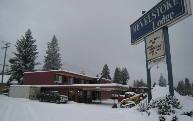 Revelstoke Lodge