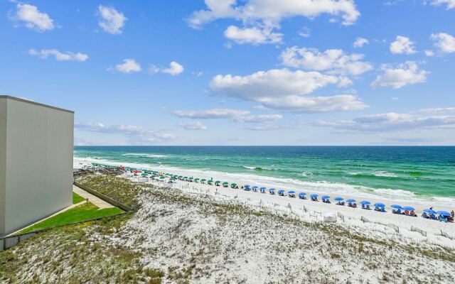 Inlet Reef 405 3 Bedroom Condo by RedAwning