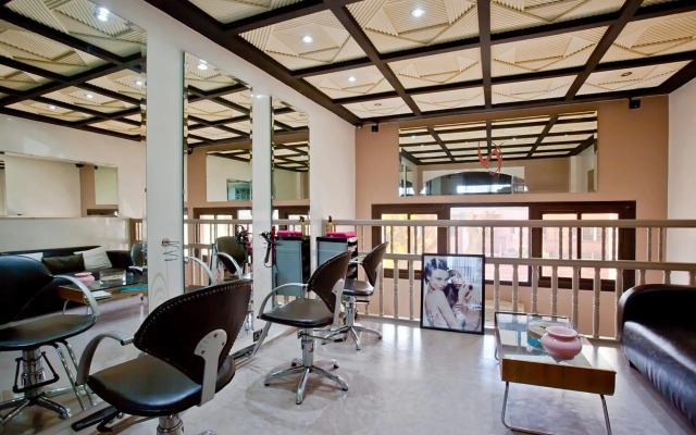Amani Hotel Suites & Spa