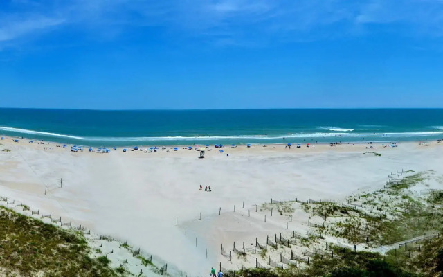 Shell Island Resort - All Oceanfront Suites