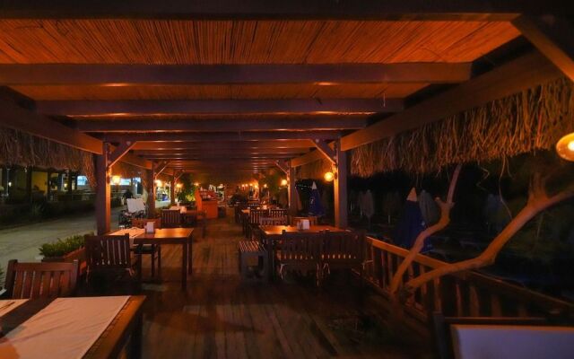 Zuzuu Beach Hotel