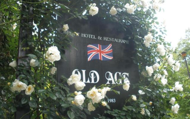 Petit Hotel & Restaurant Old Age