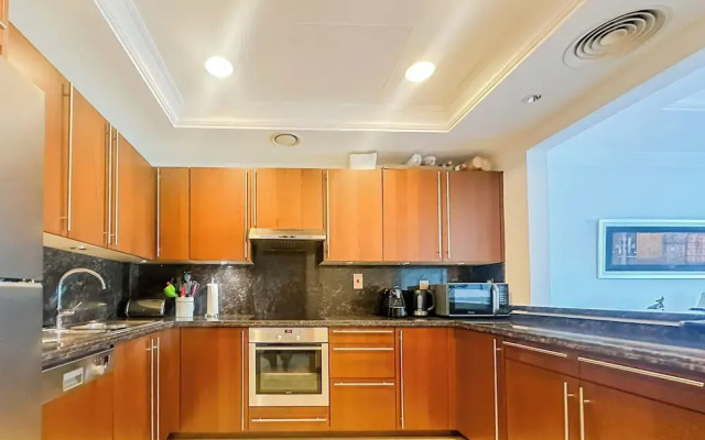 1BR North Residence with Beach Access