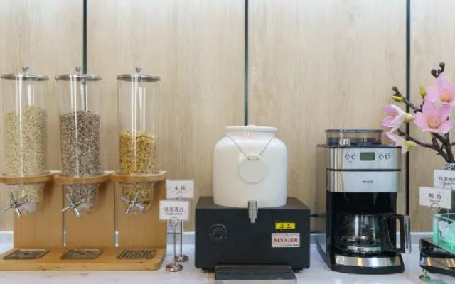 Magnotel Hotel (Fukang Bairun Times Square)