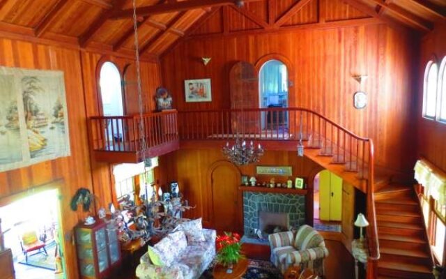 Maureen's Bed & Breakfast