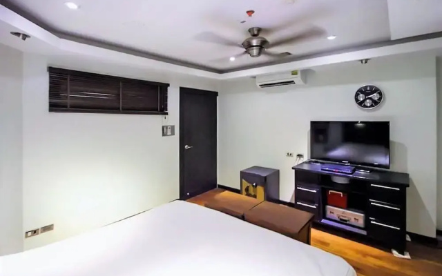 20th Floor 2-bed Condo With Stunning Views