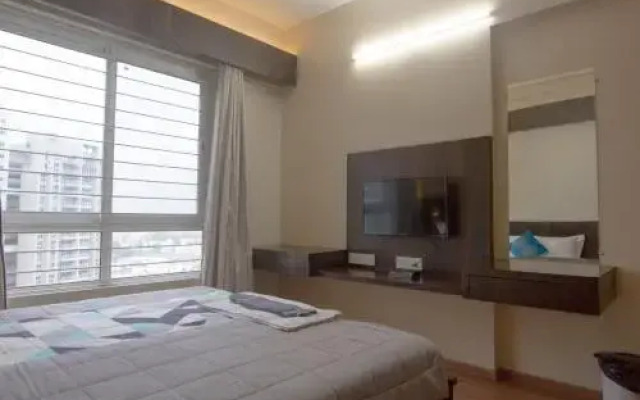 Amanora Service Apartment