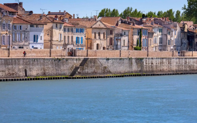 Ibis Budget Arles Sud Fourchon