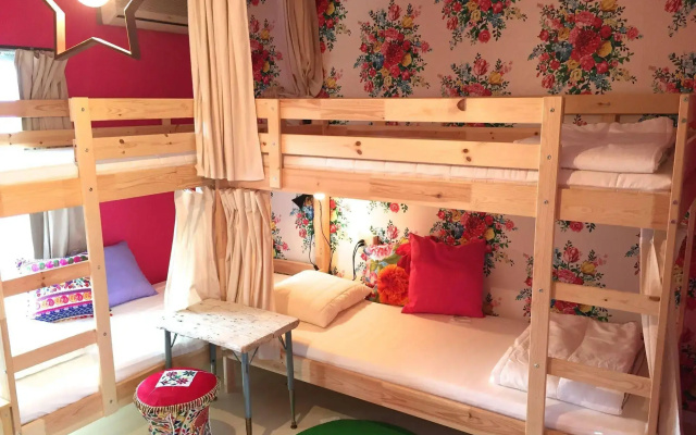 Guesthouse Ho Aloha - Hostel