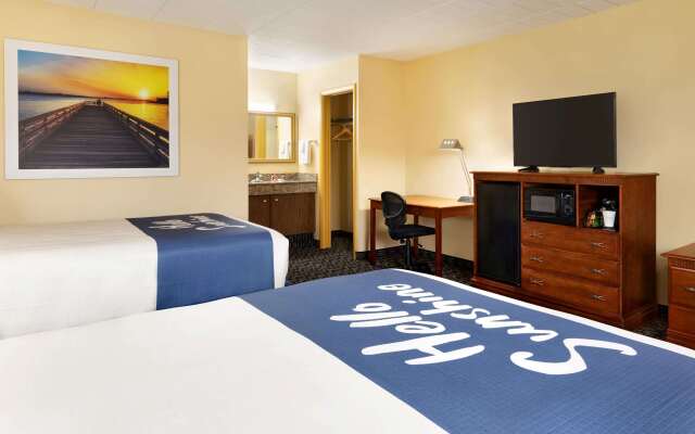 Days Inn by Wyndham Oak Ridge Knoxville