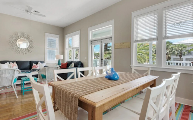 Shore Fun at Destin Pointe