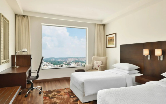 Four Points by Sheraton Jaipur, City Square