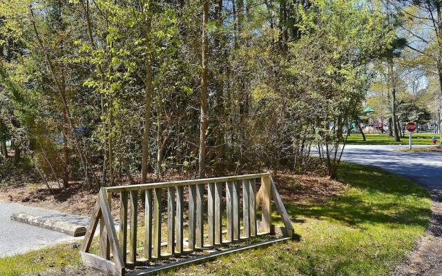 Sea Colony W 11008 Evergreen by Long & Foster
