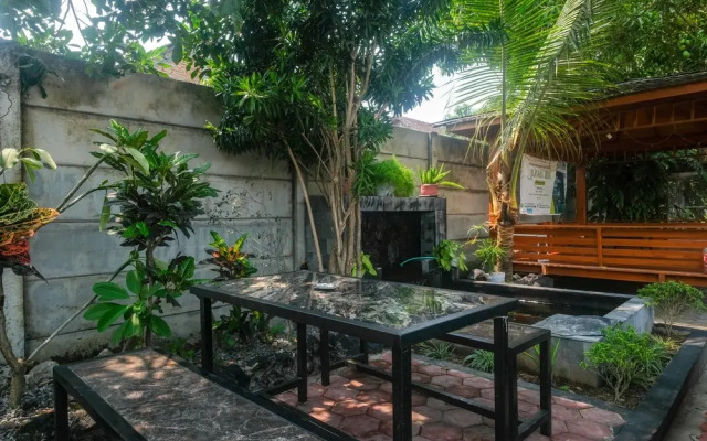 RedDoorz @ Homestay Joglo Ibu Prambanan Yogyakarta