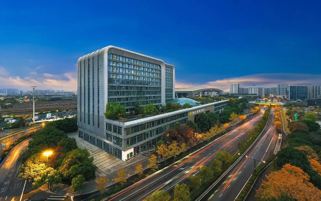 Metropolo Hangzhou Railway Station East