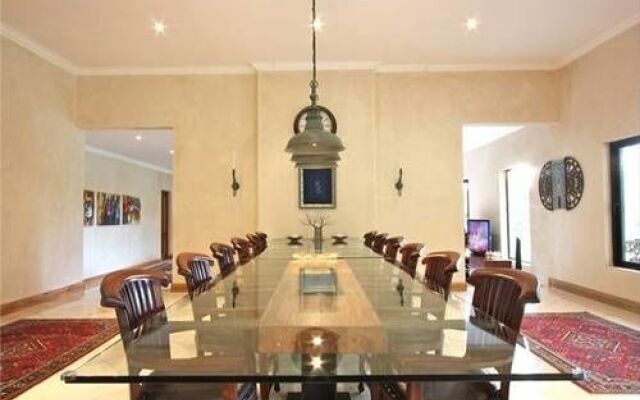 Aramesh Luxury Guesthouse