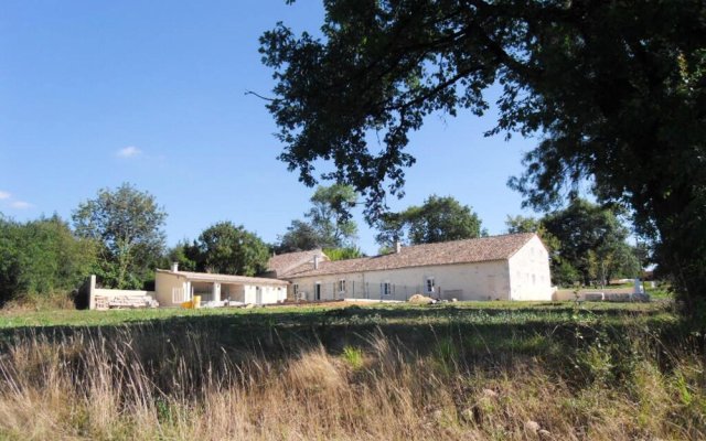 Villa With 4 Bedrooms In Saint Meard De Gurcon With Private Pool Enclosed Garden And Wifi