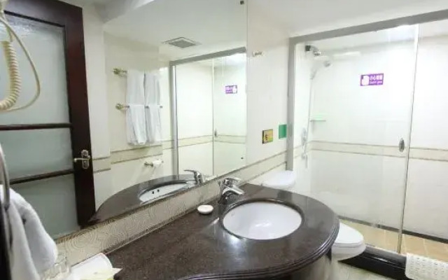 Century Star Hotel