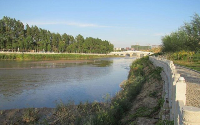 Shun 8 Hotel - Yulin