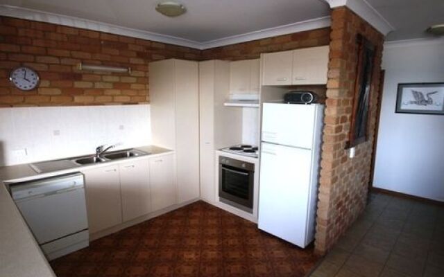 Illawong Apartments