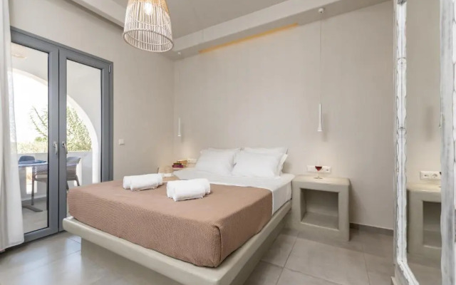 Plaka Hotel I