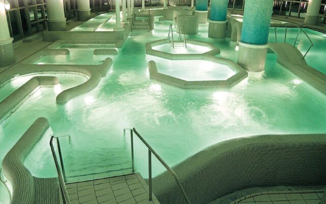 Hotel Laguna Hill