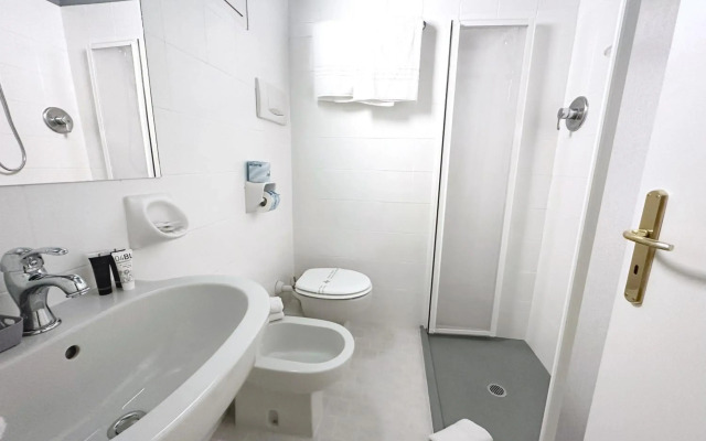 Aura Living Hotel