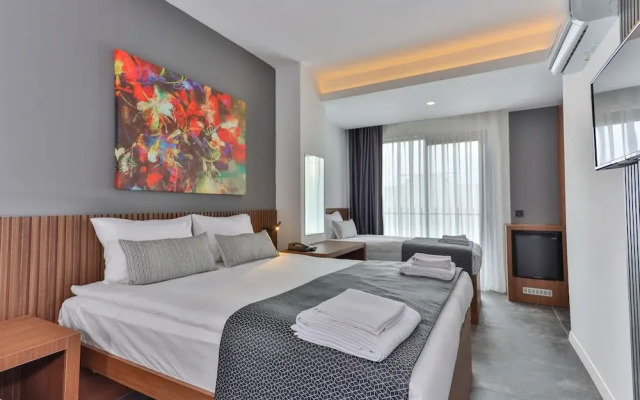 Wolf Of The City Hotel & Spa