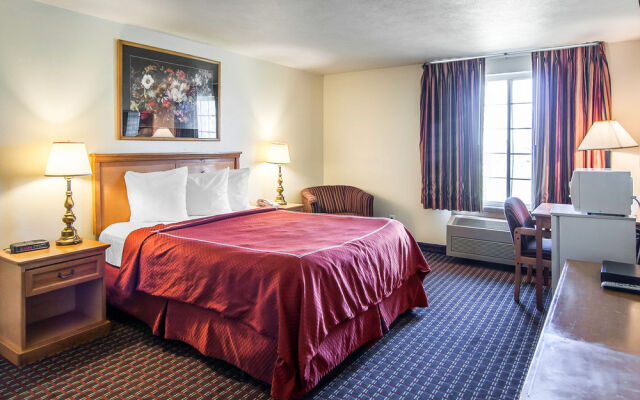 Rodeway Inn & Suites